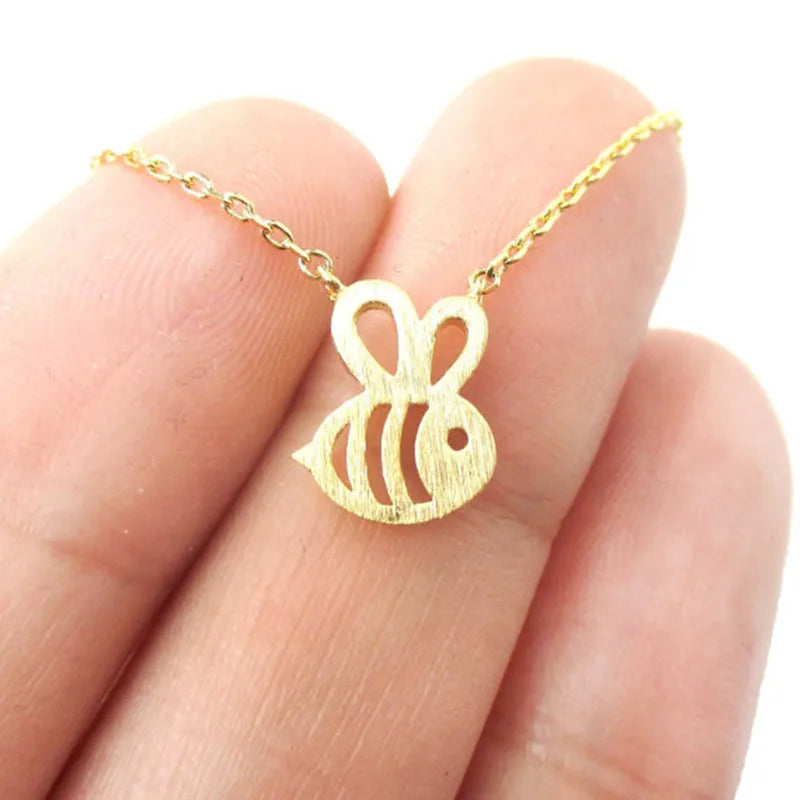 2024 New Fashion Jewelry Bumble Bee Necklace Shaped Cute Insect Charm Pendant Long  For Women Girls Gifts