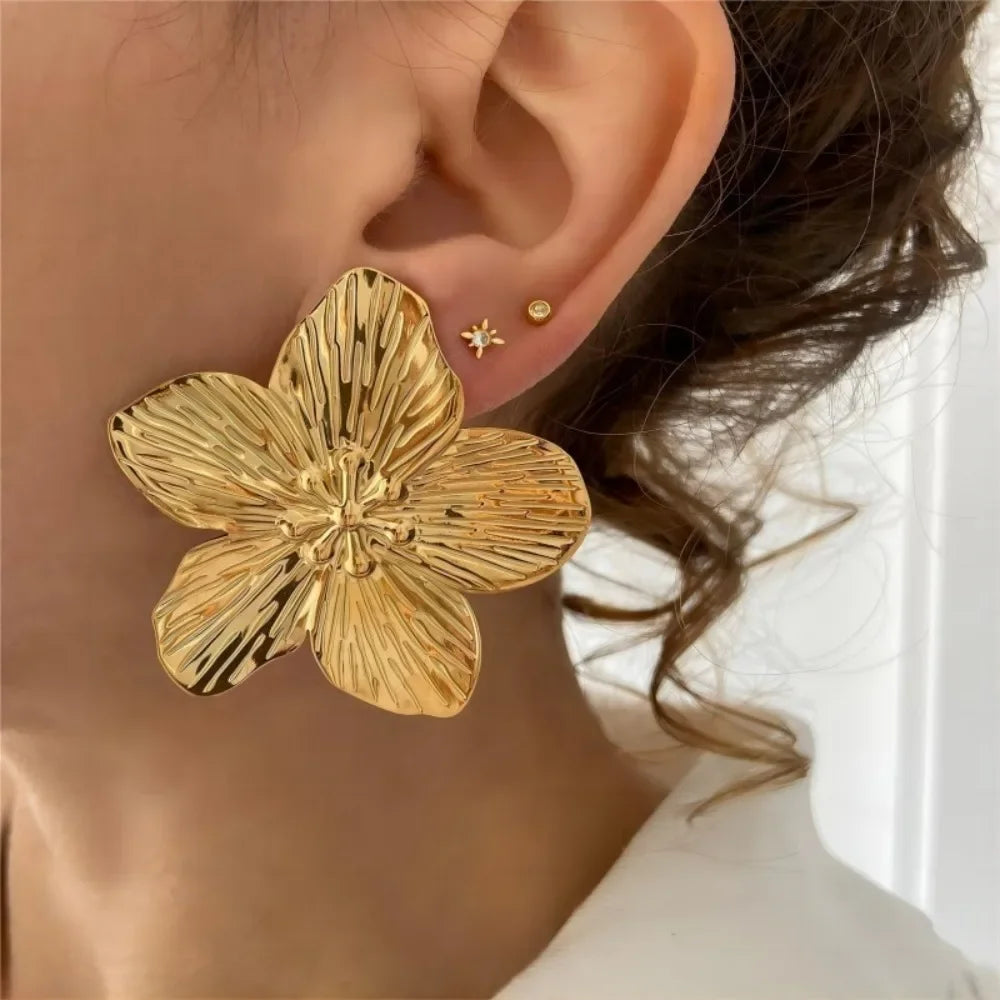 Vintage Metal Butterfly Stud Earring Charm Gold Plated High Quality Statement Jewelry Party for Women Gifts 2024